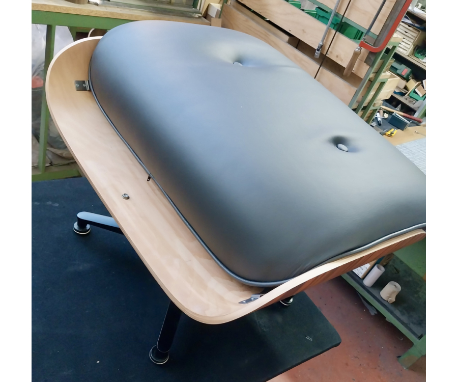 Eames Lounge Chair